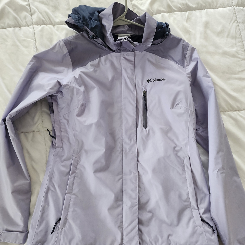 Columbia Women's Ski Jacket Lavender with Dark Purple Accents